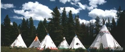 Tipi-Lager der Plains-Indianer